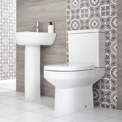 Set Bagno Completo di Sanitario Filo Parete e Lavabo con Colonna - Covelly