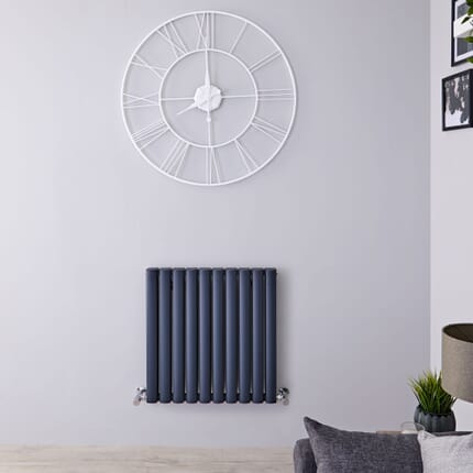 Radiatore di Design Orizzontale Moderno - Pannello Doppio - Antracite - 600mm x 590mm - Revive Air