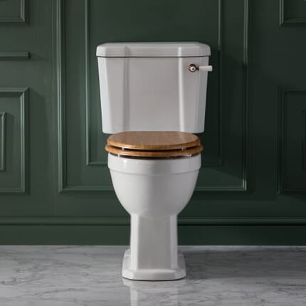 Sanitario Monoblocco Tradizionale ad Altezza Comfort con Cassetta e Sedile - Scelta di Finiture e Sedile - Richmond