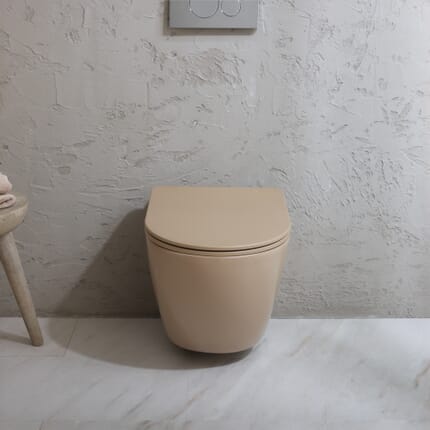 Sanitario WC Sospeso con Sedile con Chiusura Ammortizzata - Scelta di Finiture - Elements