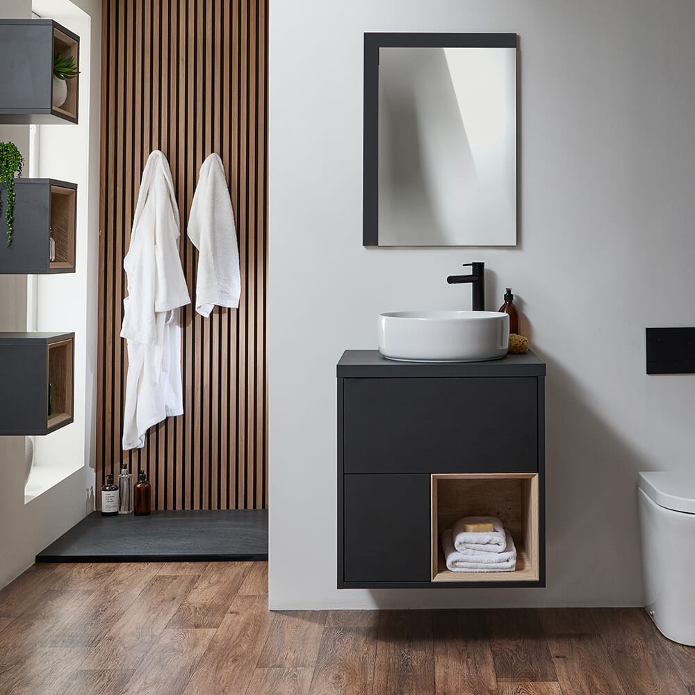 Mobile Bagno Sospeso con Ripiano Aperto da 600mm - Scelta di Finiture, Lavabo e Luci LED - Hoxton