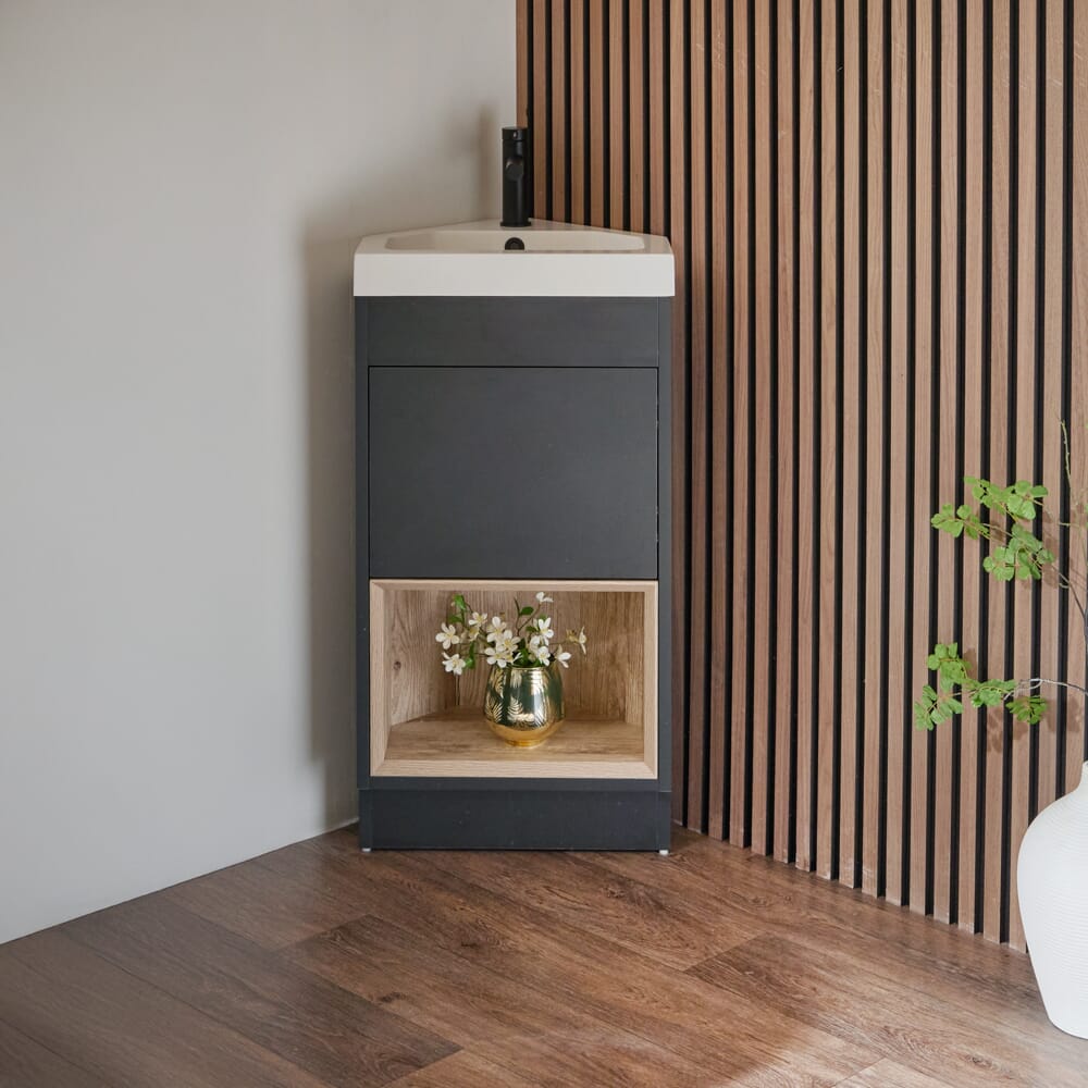 Mobile Bagno Angolare con Ripiano Aperto da 450mm - Scelta di Finiture e Luci LED - Hoxton