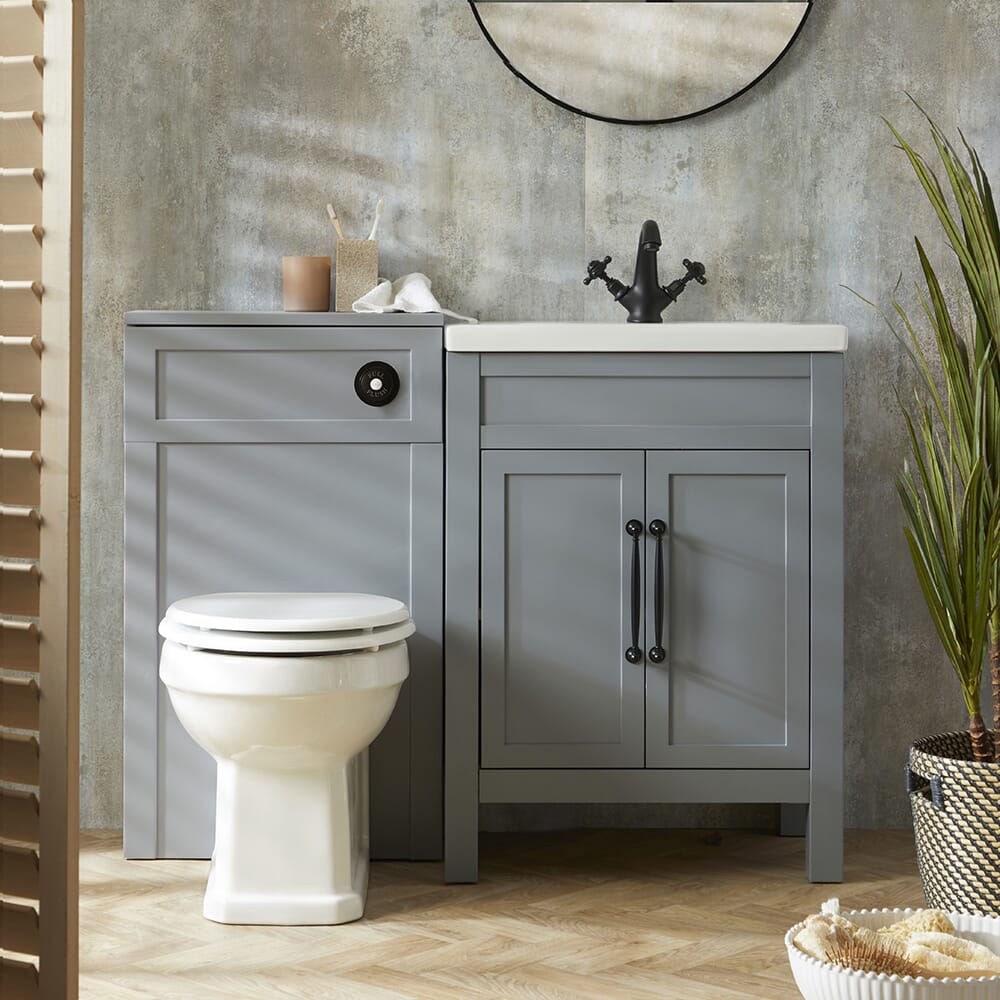 Mobile Bagno Tradizionale Grigio Chiaro da 600mm con Lavabo e Mobile WC con Sanitario Filo Parete Richmond - Scelta delle Maniglie - Warwick