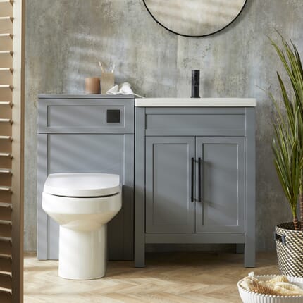 Mobile Bagno Tradizionale Grigio Chiaro da 600mm con Lavabo e Mobile WC con Sanitario Filo Parete Covelly - Scelta delle Maniglie - Warwick