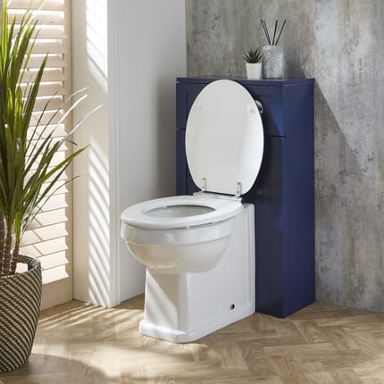 Unità WC Tradizionale da 500mm con Sanitario Richmond a Filo Muro - Scelta di Finiture e Sedile - Warwick
