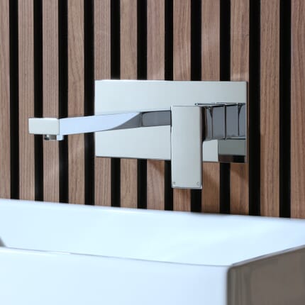 Miscelatore Moderno a Parete per Lavabo - Scelta di Finiture