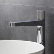Miscelatore Moderno Monoforo Alto per Lavabo con Pulsante a Pressione - Scelta di Finiture - Idro