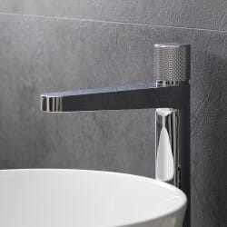 Miscelatore Moderno Monoforo Alto per Lavabo con Pulsante a Pressione - Scelta di Finiture - Idro