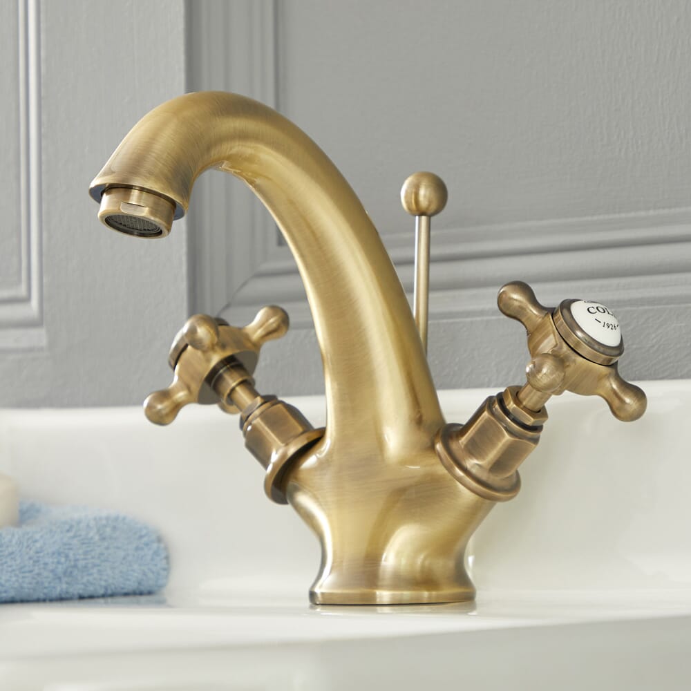 Rubinetto Miscelatore Lavabo Monoforo Design Tradizionale con Maniglie a Croce Finitura Effetto Oro Spazzolato - Elizabeth