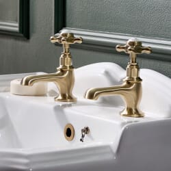 Hudson Reed Elizabeth - Coppia Rubinetti Singoli per Lavabo Tradizionale con Maniglie a Croce - Oro Satinato