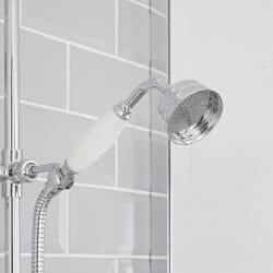 Hudson Reed Elizabeth - Colonna Doccia Tradizionale con Asta Saliscendi e Miscelatore Termostatico Esterno a 2 Vie- Cromato e Bianco