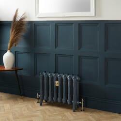 Radiatore Tradizionale in Ghisa a 2 Colonne - Alto 510mm - Finitura Blu Hague Blue di Farrow & Ball - Charlotte