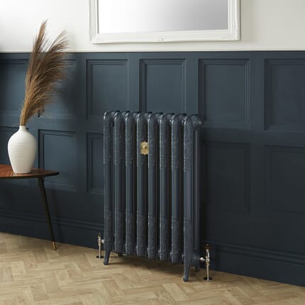 Radiatore Tradizionale in Ghisa a 2 Colonne - Alto 950mm - Finitura Blu Hague Blue di Farrow & Ball - Charlotte