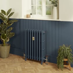 Radiatore Tradizionale in Ghisa a 4 Colonne - Alto 660mm - Finitura Blu Hague Blue di Farrow & Ball - Isabel