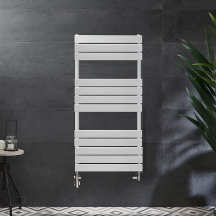 Scaldasalviette Misto Bianco Piatto - incl. Elemento Riscaldante e Valvole - Scelta di Dimensioni e Copricavo -  Lustro