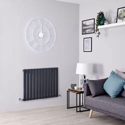 Radiatore di Design Orizzontale Piatto - Pannello Singolo o Pannello Doppio - Scelta di Finiture e Dimensioni - Alpha