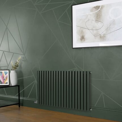 Radiatore Elettrico di Design Orizzontale - Altezza 635mm - Verde (Evergreen) - Scelta di Dimensioni, Termostato e Copri Cavi - Revive - ECOSO by Hudson Reed
