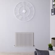 Radiatore di Design Orizzontale Moderno - Pannello Doppio - Grigio Chiaro - 635mm x 826mm - Revive
