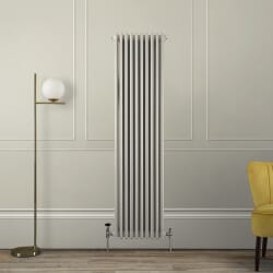 Radiatore a Tre Colonne Verticale Tradizionale - 1800mm - Scelte di Finiture Neutre e Dimensioni - Regent