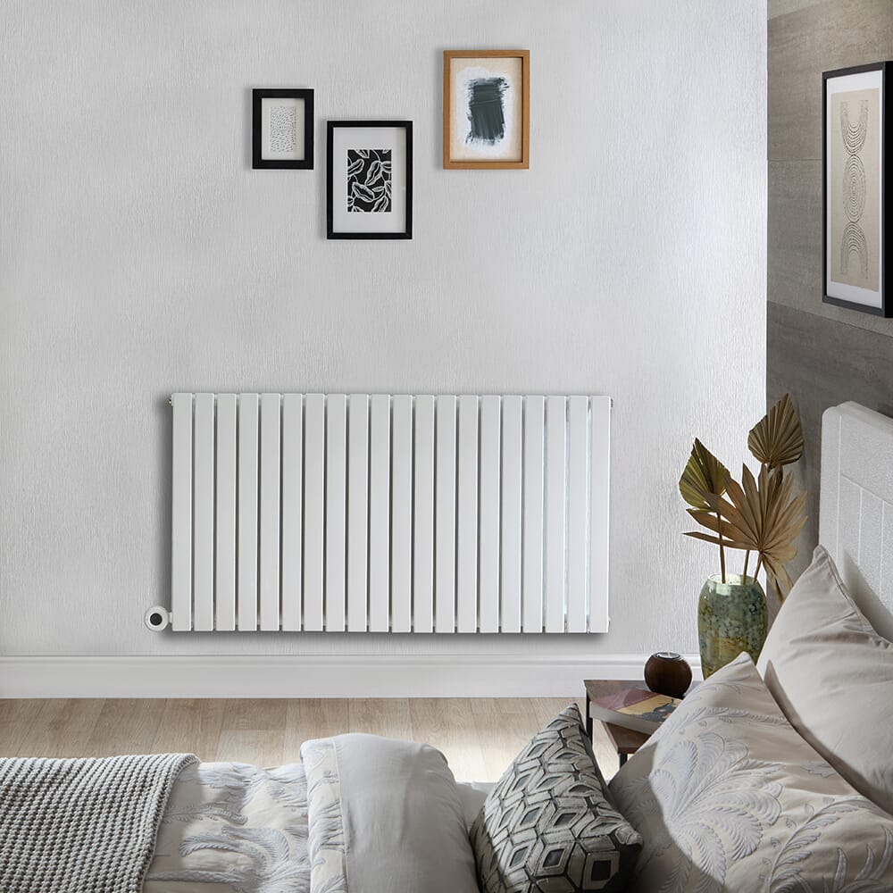 Radiatore Elettrico di Design Orizzontale Piatto - Bianco - 635mm x 1180mm (Pannello Singolo) - con Elemento Elettrico Termostatico Wi-Fi - Sloane - ECOSO by Hudson Reed