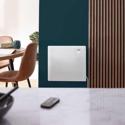 Pannello Riscaldante Smart in Vetro - Opzioni con Presa Elettrica o Cablate - Scelta di Finiture e Potenza - Virtrum - ECOSO by Hudson Reed