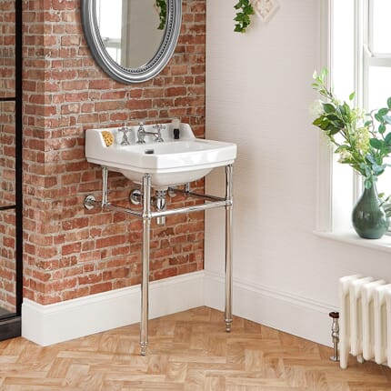 Consolle con Lavabo in Ceramica Bianca a 3 Fori e Struttura Tradizionale in Acciaio Inossidabile 560mm - Richmond