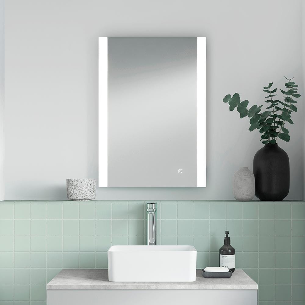 Specchio per Ambienti Interni con Illuminazione a LED 21W e Antiappannamento- 500mm x 700mm - Hudson Reed
