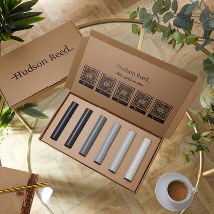 Scatola di Campioni di Colore per Radiatori - Una Selezione di Tutte le Finiture Grigie