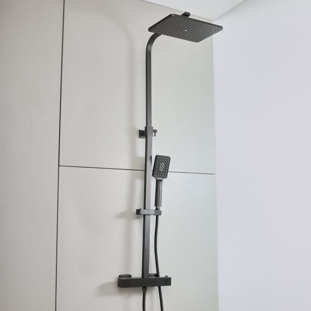 Colonna Doccia con Miscelatore Termostatico a Barra con Soffione Quadrato e Doccetta - Nero - Arvel