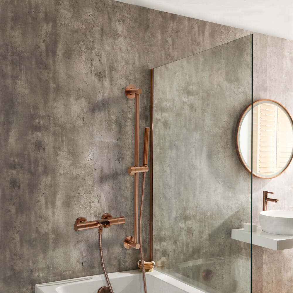 Sistema Doccia con Miscelatore Termostatico a Barra Rotondo con Erogatore Vasca, Doccetta e Asta Saliscendi - Scelta di Finiture - Arlo