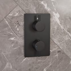 Miscelatore Doccia Termostatico a 1 Via - Finiture a Scelta
- Otto