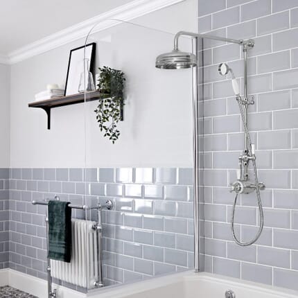 Colonna Doccia Tradizionale con Miscelatore Termostatico Esposto a Due Vie - Cromato e Bianco - Elizabeth