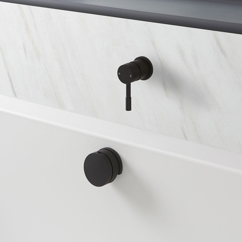 Erogatore Vasca con Piletta di Scarico e Miscelatore ad Una Uscita in Stile Moderno - Disponibile in Diverse Finiture