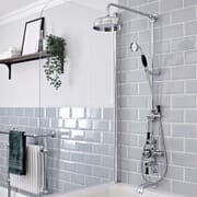 Colonna Doccia Tradizionale con Miscelatore Termostatico ed Erogatore per Vasca a Parete - Cromato e Nero - Elizabeth