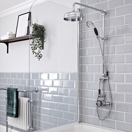 Colonna Doccia Tradizionale con Miscelatore Termostatico Esposto - Cromato e Nero - Elizabeth