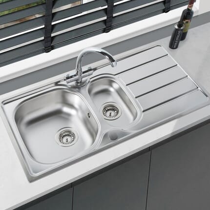 Harlyn Towan - Lavello da Cucina in Acciaio Inossidabile a 1,5 Vasche con Gocciolatoio Reversibile