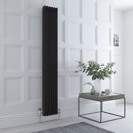 Radiatore Tradizionale Triplo Verticale Nero Windsor 1800mm - Disponibile in Diverse Misure e Piedini