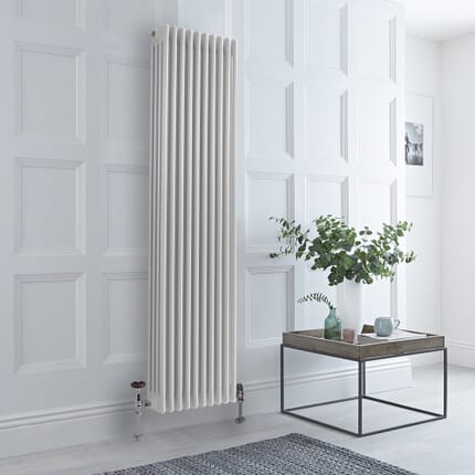 Radiatore Tradizionale a 4 Colonne Verticale – 1800mm x 470mm – Bianco - Regent
