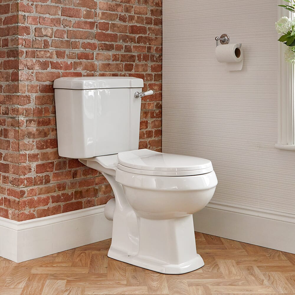 Set Bagno Tradizionale Completo di Sanitario WC Monoblocco e Lavabo con Consolle - Richmond
