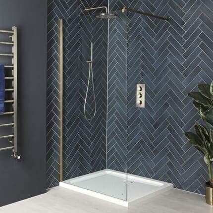 Box Doccia Walk-In Angolare con Piatto Doccia - Profilo Ottone Antico - Disponibile in Diverse Misure - Alama