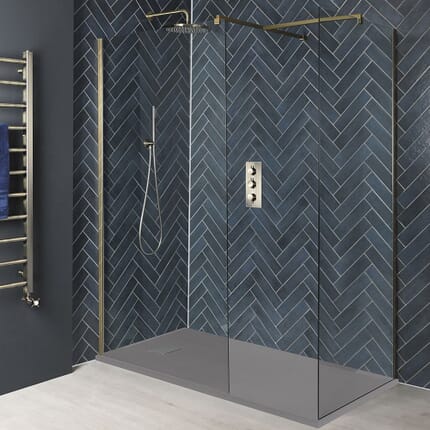 Kit Doccia Walk-In Angolare Completo di Profilo Ottone Antico e Piatto Effetto Pietra - Disponibile in Diverse Misure - Alama